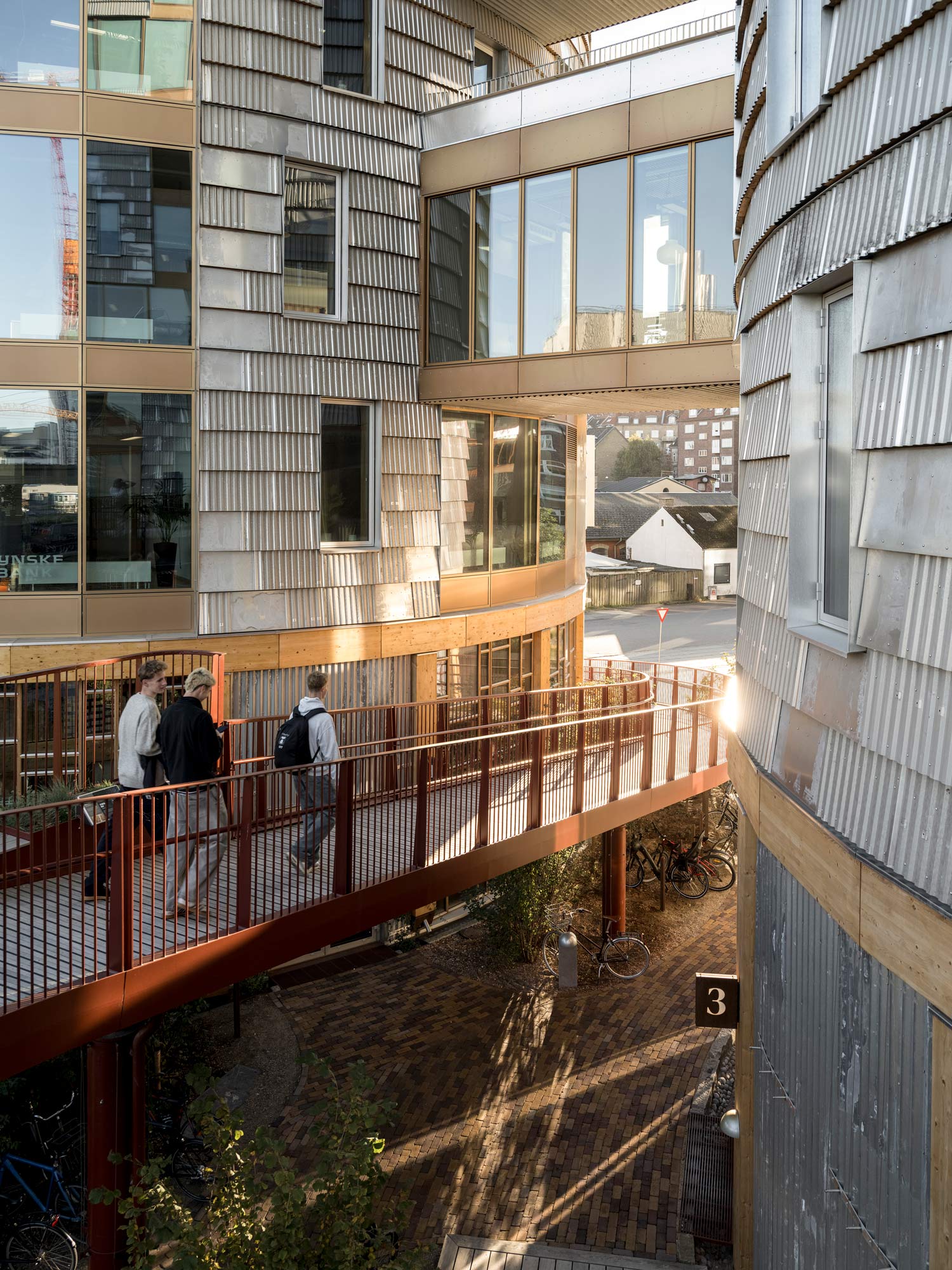 Rasmus_Hjortshoj__TRAE_Aarhus_WEB-73_small