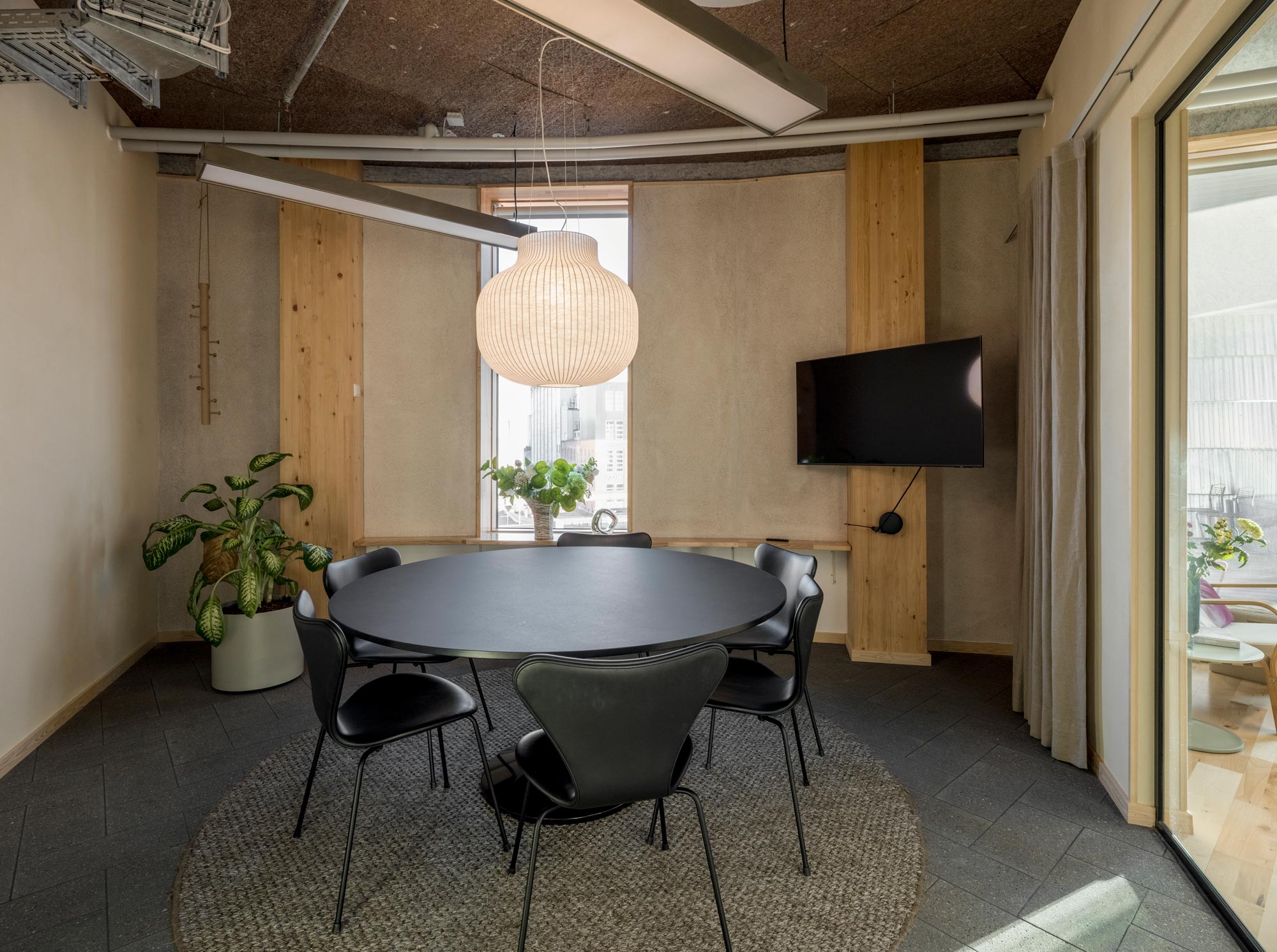Rasmus_Hjortshoj__TRAE_Aarhus_WEB-129